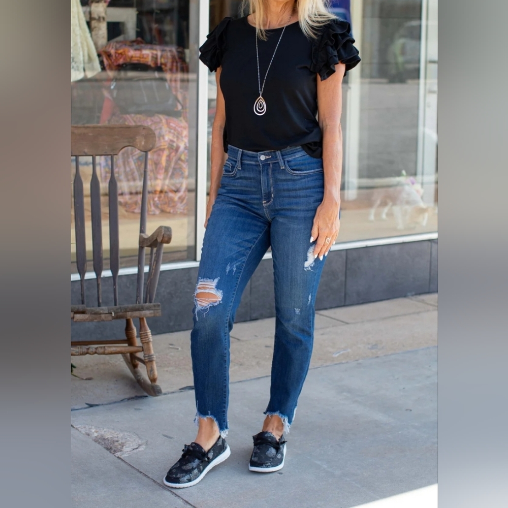 COPY - NWOT Judy Blue Mid Rise Shark Bite Slim Fit sz 0|24